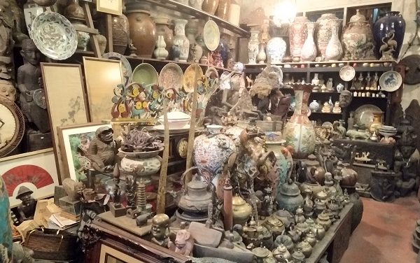 Asian ANTIQUE GALLERY IN KUCHING, SARAWAK BORNEO MALAYSIA – BY APPOINTMENT